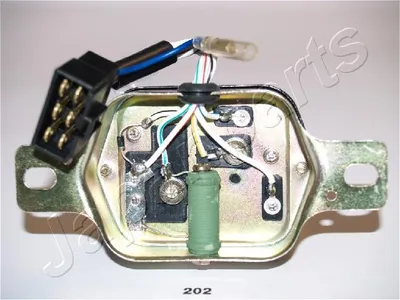 Regulador del alternador Daihatsu CHARADE II · Daihatsu ROCKY Soft Top · Daihatsu CUORE I