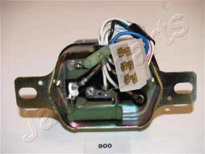 Regulador del alternador Isuzu TROOPER I · Isuzu TROOPER I Open Off-Road Vehicle